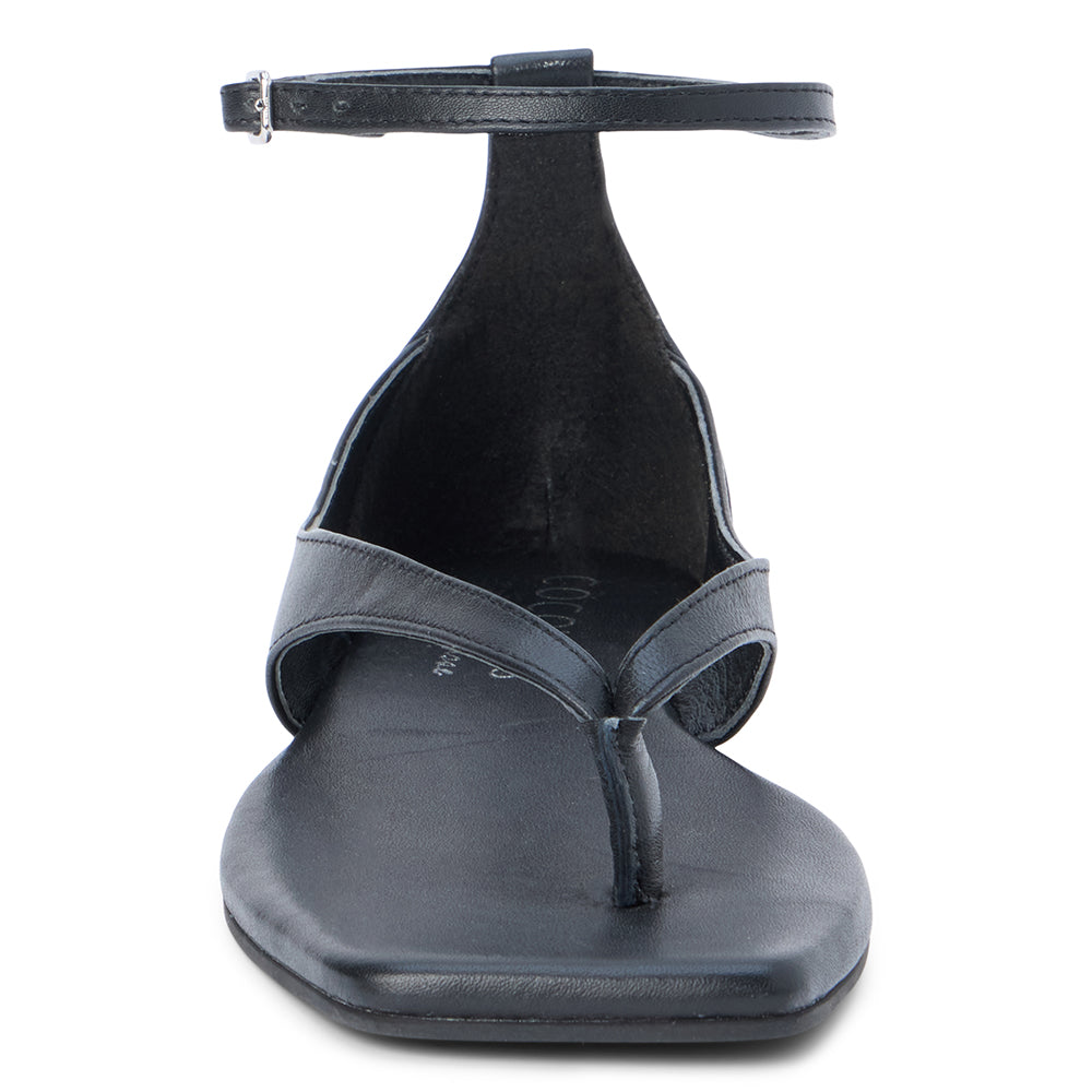 Kerry thong sandal Black | Matisse Footwear