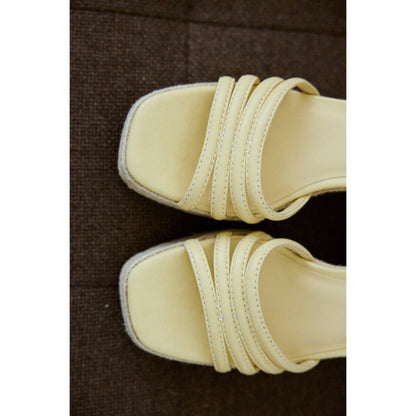 Sunnie wedge sandal Butter | Matisse Footwear