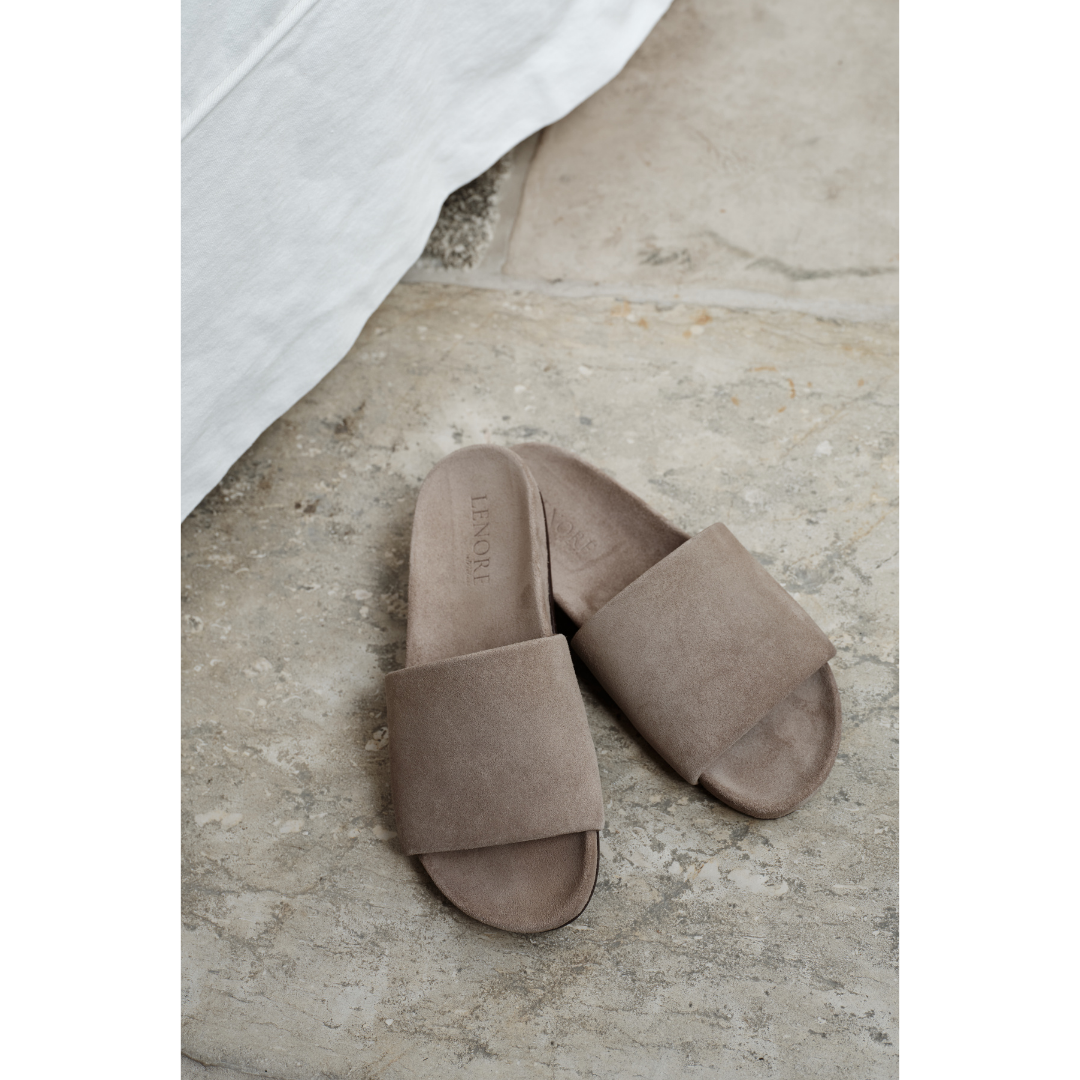 Rosalind slide sandal Sand | Matisse Footwear