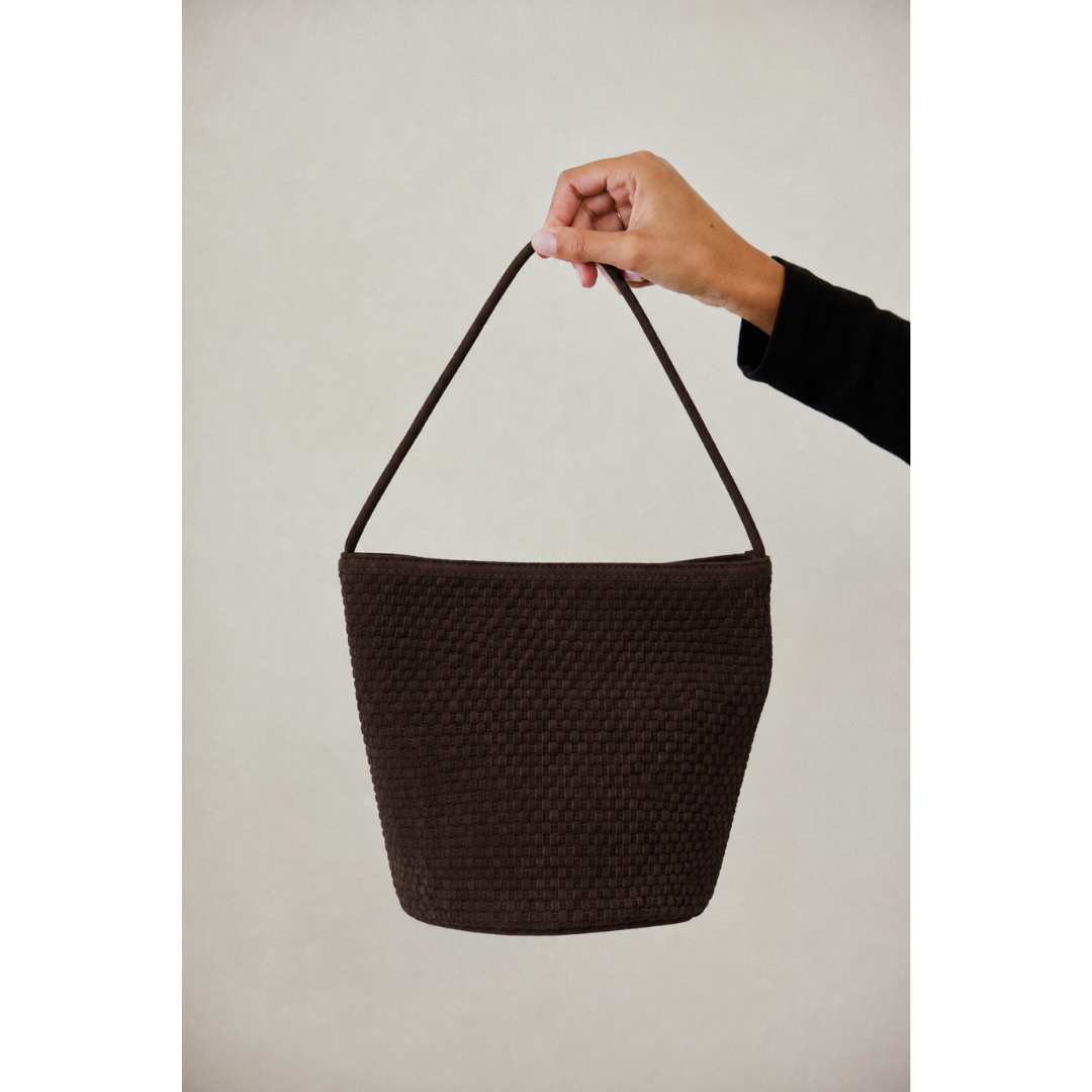 Vancouver woven bucket bag Chocolate | Matisse Footwear