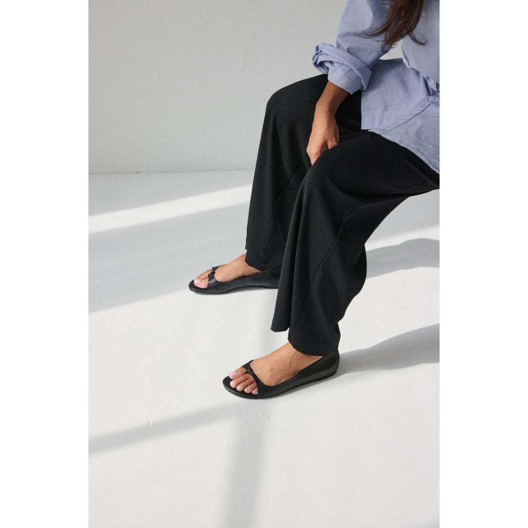 Neptune flat Black | Matisse Footwear