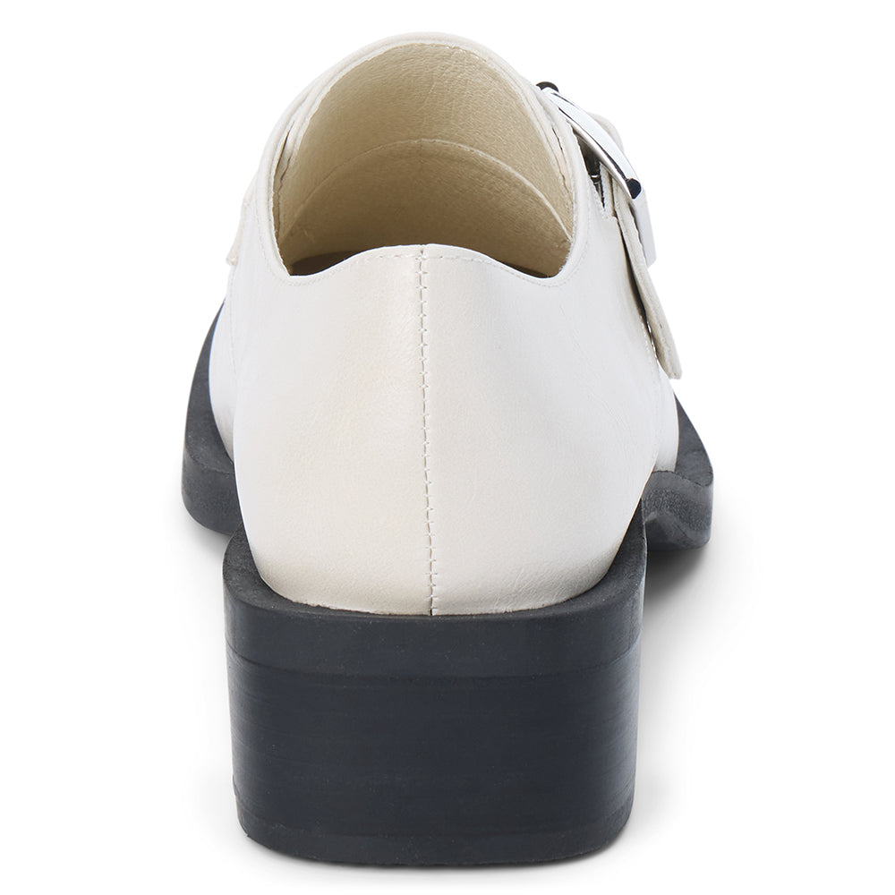Hilary loafer Bone | Matisse Footwear