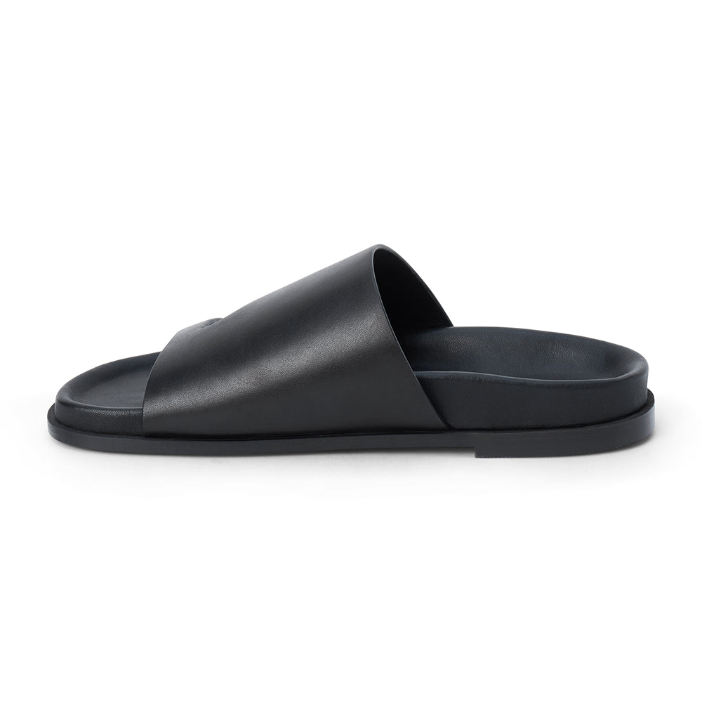 Tanner slide sandal Black | Matisse Footwear