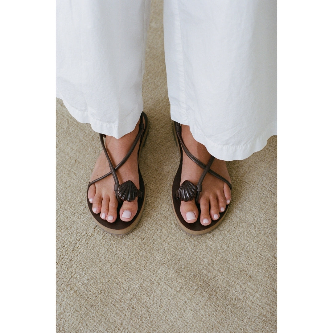 Cassian sandal Chocolate | Matisse Footwear