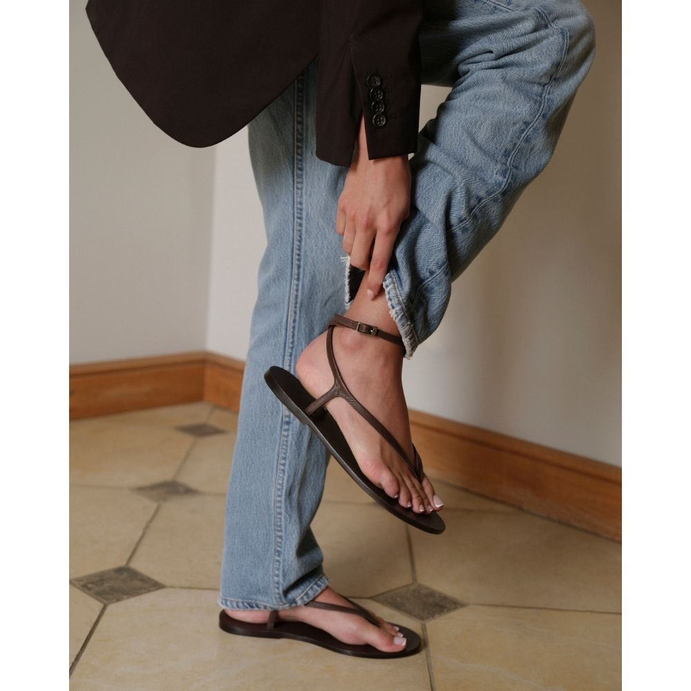 Lee thong sandal Espresso | Matisse Footwear